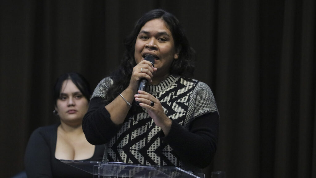 Aluna indigenista da UFMG, durante discurso